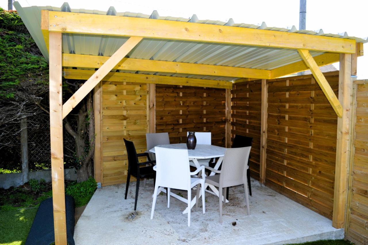 Le Chalet A Hub - Exterieur, Proche De La Plage Asnelles Exteriér fotografie